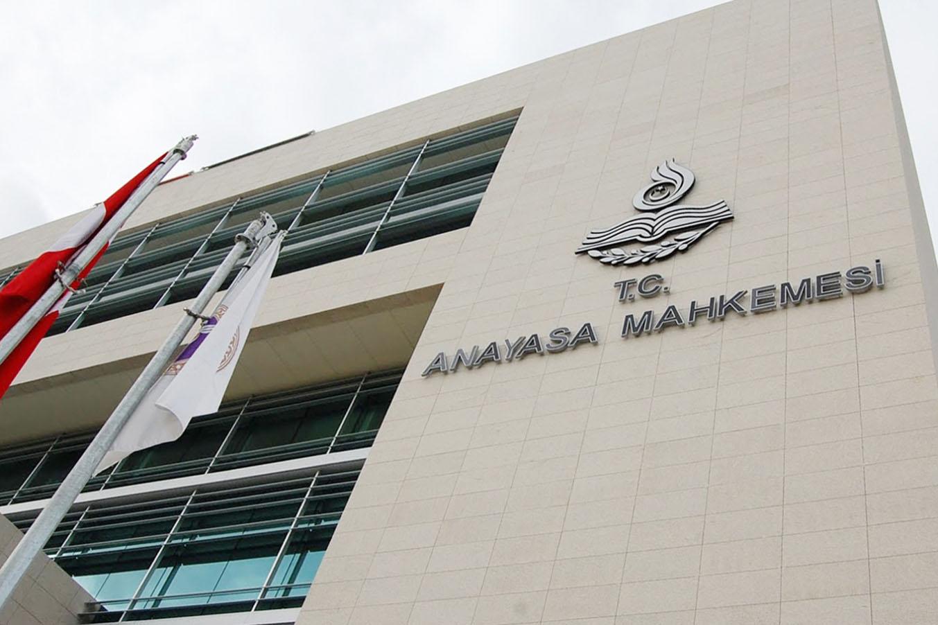 Diyanet çalışanına ‘siyaset yasağı’ maddesi iptal edilmedi Diyanet çalışanına ‘siyaset yasağı’ maddesi iptal edilmedi